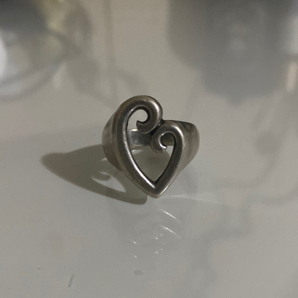 James Avery Sterling Sliver “Mother’s Love” Ring